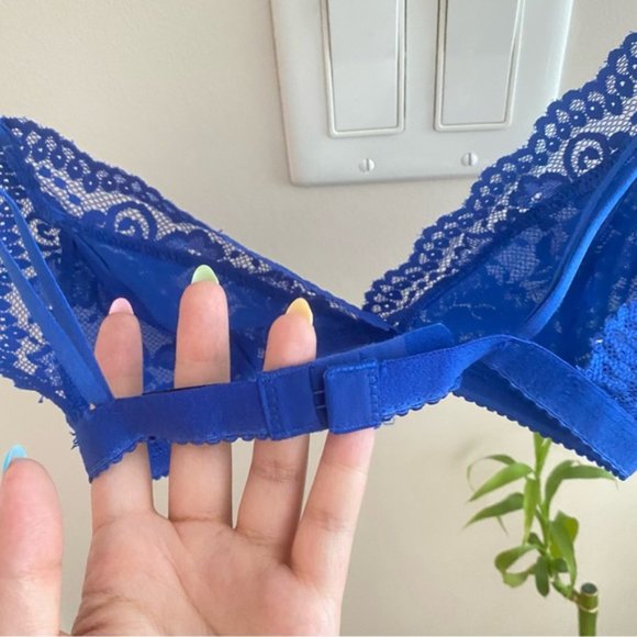 Aritzia Talula Royal Blue Lace Bralette - Picture 7 of 7